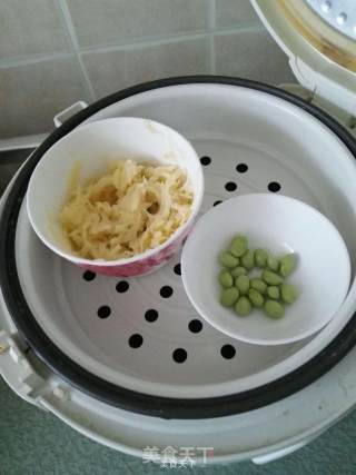 鸡蛋土豆卷的做法步骤：2