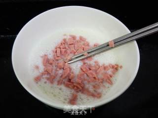 火腿肠蛋白卷的做法步骤：4