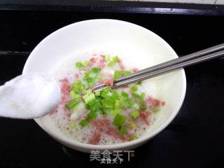 火腿肠蛋白卷的做法步骤：5