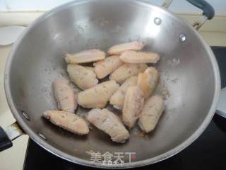 椰香咖喱鸡中翅的做法步骤：5