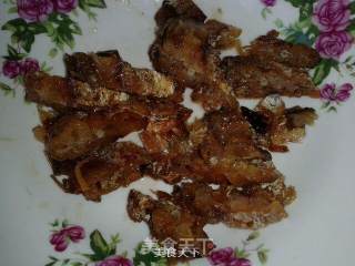 豆豉鲮鱼油麦菜的做法步骤：1