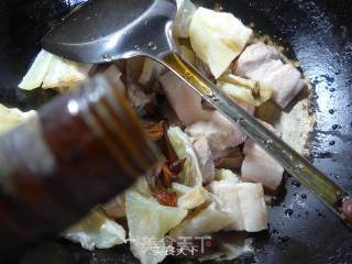 橡皮鱼鲞烧五花肉的做法步骤：4