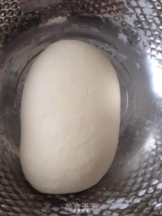 烙葱花饼的做法步骤：1