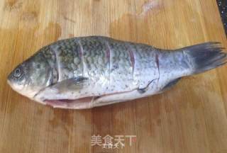 鲫鱼豆腐萝卜汤的做法步骤：2
