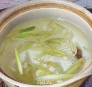 鲫鱼豆腐萝卜汤的做法步骤：12