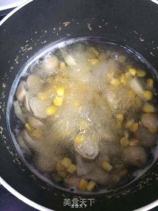 玉子磨菇蛋花汤的做法步骤：8
