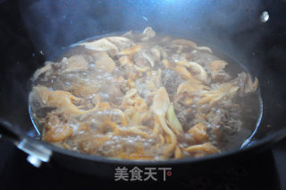 榆黄菇红烧鸡块的做法步骤：7
