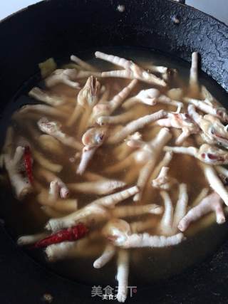 蒜香鸡爪的做法步骤：3