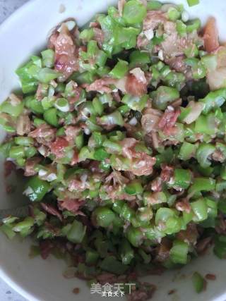卤肉豆角包子的做法步骤：12