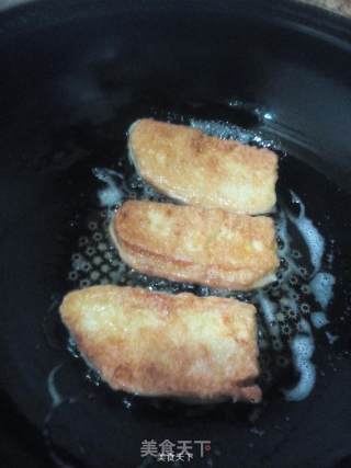 蛋煎馒头片，剩馒头也美味的做法步骤：5