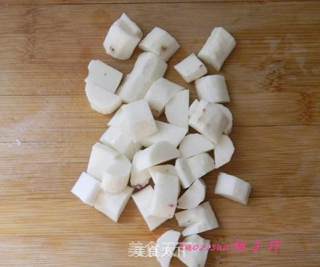 红枣薏仁山药粥的做法步骤：2