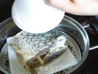 含丰富维生素之----蒸咸鱼的做法步骤：5