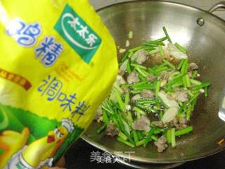 蒜条炒肉的做法步骤：10