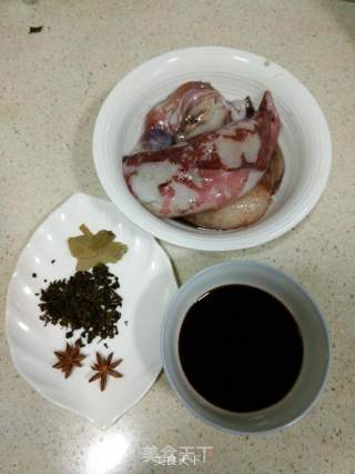 茶香鱿鱼的做法步骤：1