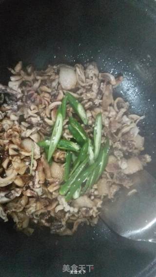 墨鱼干炒韭菜（补肾壮阳滋补）的做法步骤：6