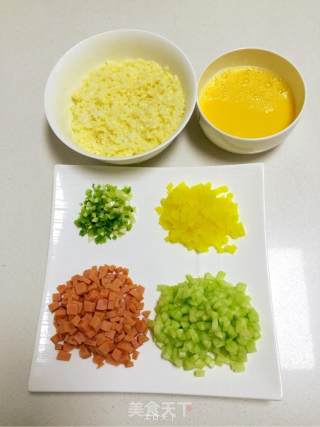蛋包饭的做法步骤：1