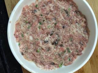 玉米蒸肉饼的做法步骤：2