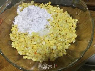 玉米饼的做法步骤：3