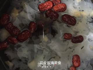 玫瑰银耳羹 满满胶原蛋白的做法步骤：4