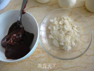 香蕉樱桃酱餐包的做法步骤：7