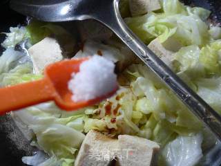 冻豆腐煮圆白菜的做法步骤：8