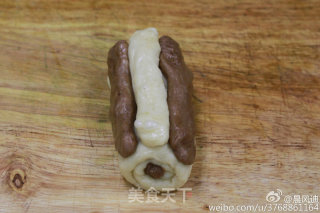 萌萌哒—熊猫面包的做法步骤：4