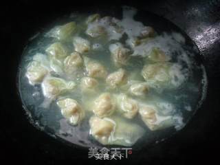 三鲜猪肉馄饨的做法步骤：7
