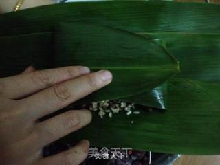 记忆犹新的思乡味道--红糖蜜豆粽子的做法步骤：6