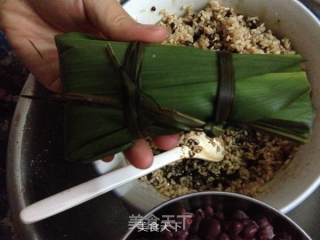 记忆犹新的思乡味道--红糖蜜豆粽子的做法步骤：9