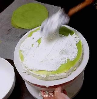 香兰叶千层蛋糕的做法步骤：8