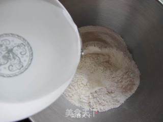 牛肉薄底披萨的做法步骤：4