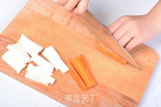 山药胡萝卜牛腩的做法步骤：1