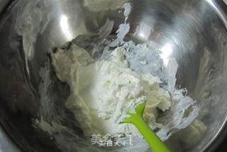 在家轻松制作蓝莓轻乳酪蛋糕的做法步骤：2