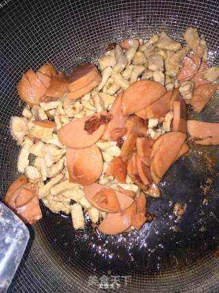 火腿炒肉的做法步骤：6