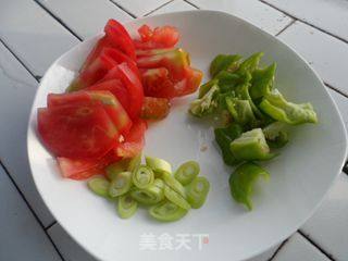 东北家常菜——西红柿青椒土豆片的做法步骤：3