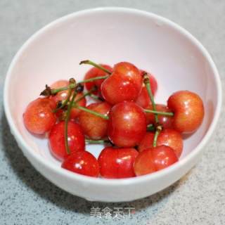 炎夏里的一丝清凉-----樱桃果冻的做法步骤：6