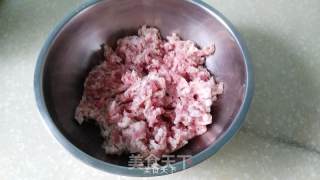 鲜肉蒸饺的做法步骤：1