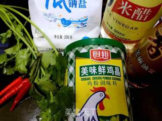 凉拌酸辣土豆丝-有点泰式清爽酸辣味的做法步骤：3