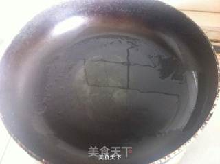 蛋皮三鲜锅贴的做法步骤：11