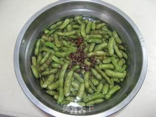 盐水毛豆的做法步骤：4