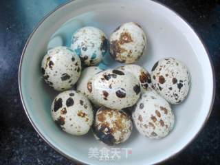 玫瑰花酒酿窝蛋的做法步骤：2