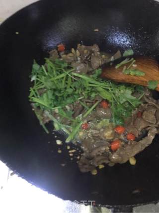 小炒黄牛肉的做法步骤：4