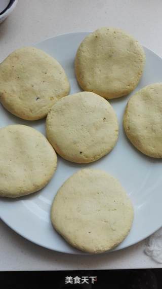 红薯糯米豆沙饼的做法步骤：5