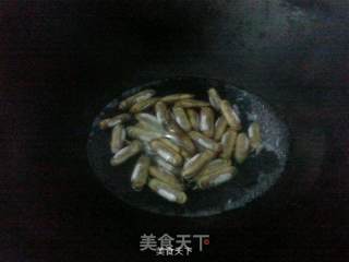 蛏抱蛋的做法步骤：1