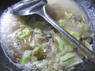 圆白菜卤牛腩拉面的做法步骤：5