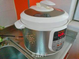 罐闷酥骨带鱼的做法步骤：4