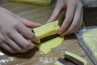 双色棋格饼干的做法步骤：15