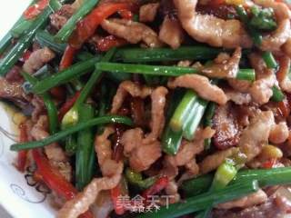 红椒韭花炒肉丝的做法步骤：5