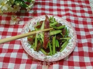 腊肠炒芹菜的做法步骤：10