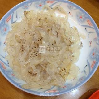 凉拌脆爽海蜇丝的做法步骤：3